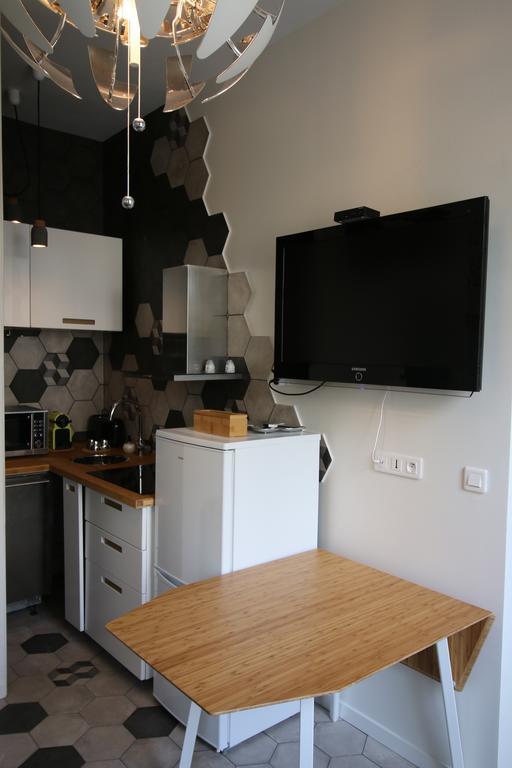 Le Petit Lys Apartment Венсен Екстериор снимка